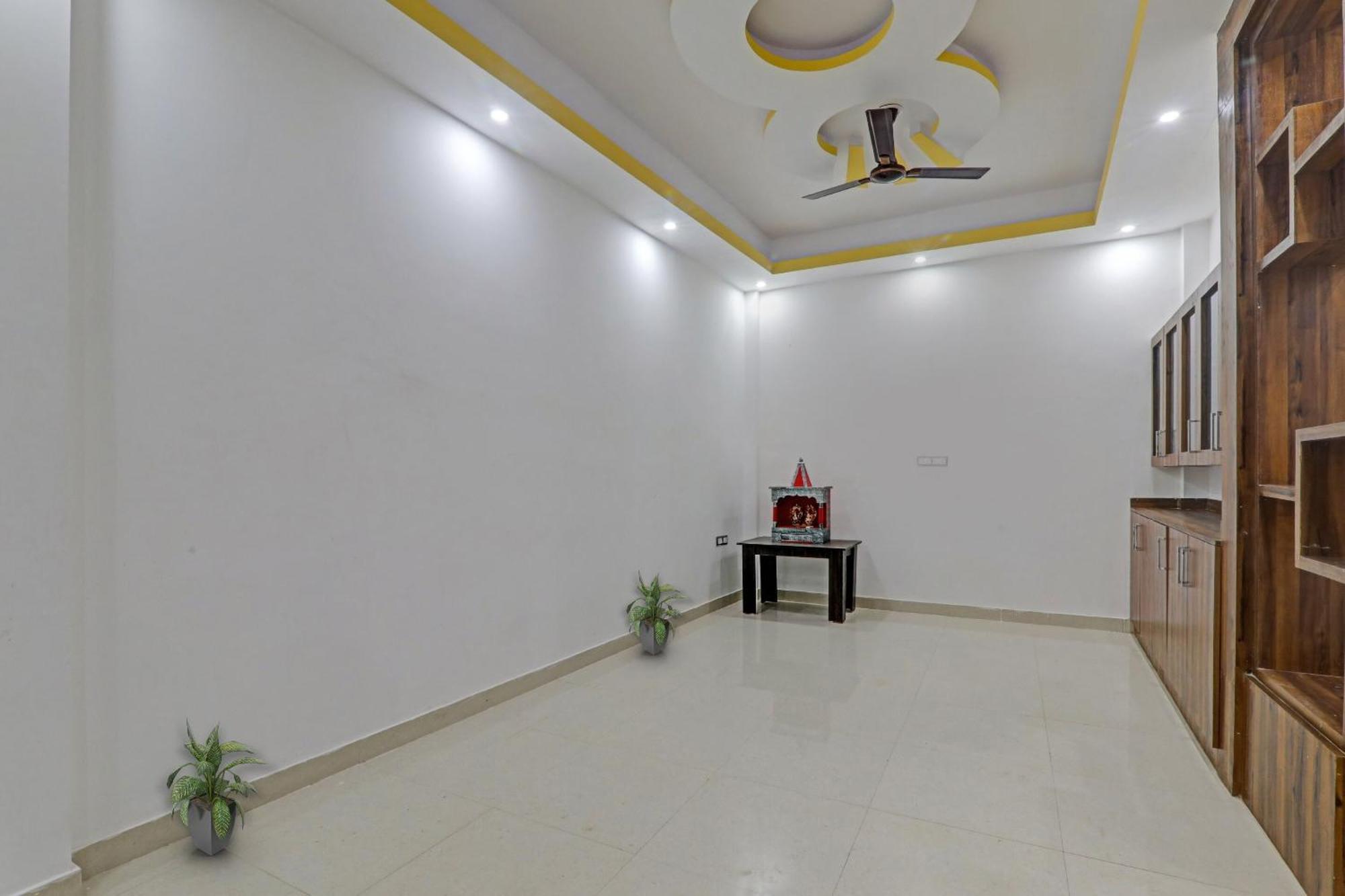 Townhouse Relax Inn Chinhat Exterior foto
